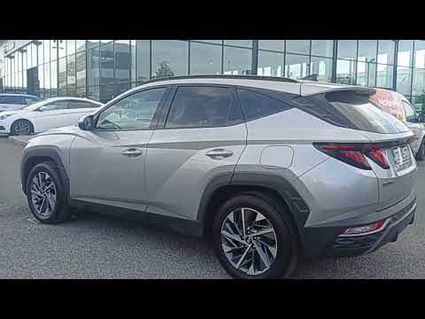 Hyundai Tucson Executive 1.6 Diesel 5dr - Image 2