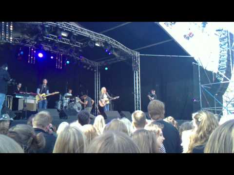 Miss montreal op bevrijdingsfestival leewarden 4 mei 2010