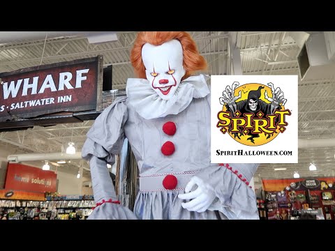 Spirit Halloween inside an Abandoned HHGregg (Midlothian, VA)