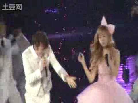 [Fancam] 100417 Jessica SNSD - Barbie Girls feat.Key@1st Asia tour in Shanghai [3]