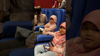 Download lagu Nonton Film Jumbo, Ke Bioskop Pertama Kali Seumur Hidup!! 🥲✨📽️🎥🎞️ #cinema #jumbo #movie #bioskop mp3