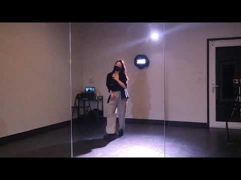 Monsta x - Kiss or Death