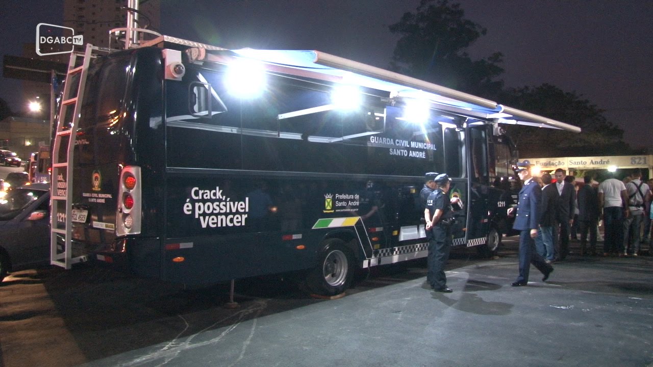  Ônibus estaciona na Príncipe de Gales, em Santo André; veja vídeo