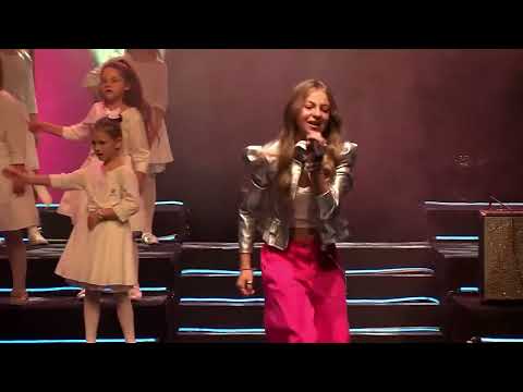 VESELO STURCE 2022 - Megi Gorgieva - Tinejdzerki (Official Festival Video ©2022)