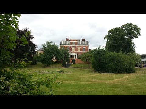 Woodlands Village, Wakefield