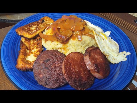 Dominican Breakfast🇩🇴 Mangú con los tres golpes🔥👊