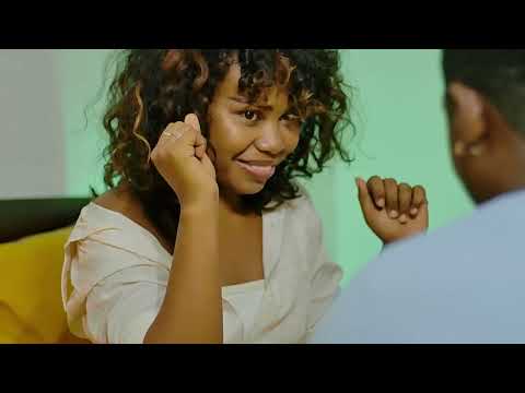 NAME'STA   MAVIA MALAKY CLIP GASY