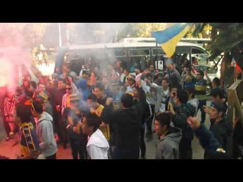 "No tengo motivo para seguir vivo sin el Everton/ Los del cerro 2013 antes del clásico" Barra: Los del Cerro &bull; Club: Everton de Viña del Mar