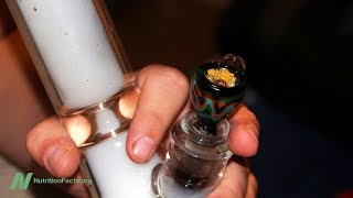 Download lagu Effects of Smoking Marijuana on the Lungs mp3