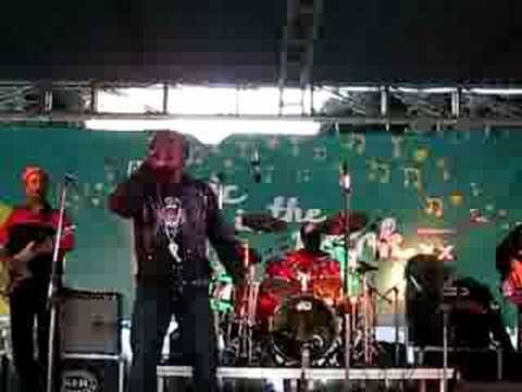 Junior Reid with Andrew and Wada Blood @ Music in the Park