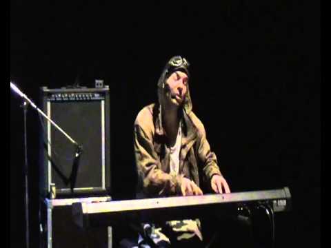 Super Gonzo - L'homme qui dort (live 2007)