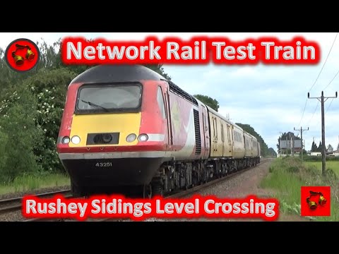 Colas Railfreight Class 43's (Rushey Sidings Level Crossing)