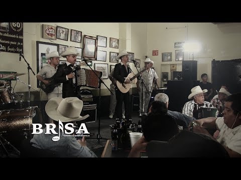 Carlos y Jose Jr. - Lucio Peña (Corridos e Historias Verdaderas)