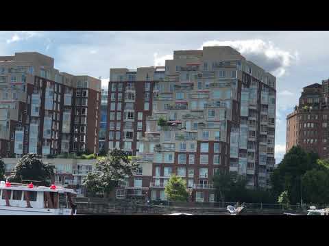 #Charlesriver #Cambridge #Massachusetts #Bostonducktour
