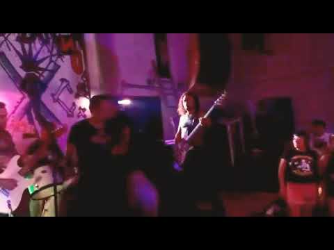 Pisando Mierda - Carne de Obra