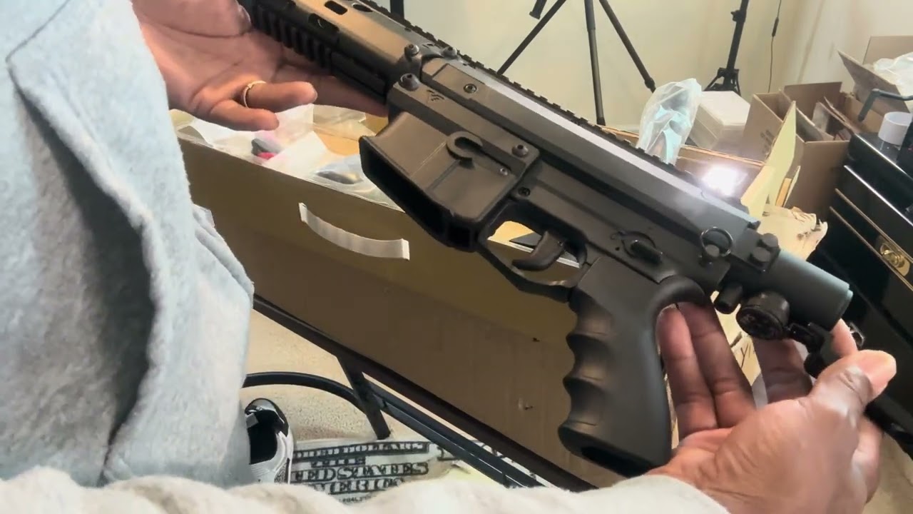 “🔥Unboxing the NEW MILSIG M17 G3 – Next-Level Tactical Power?!🔥