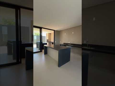 Sobrado no Jardins Barcelona em Senador Canedo GO