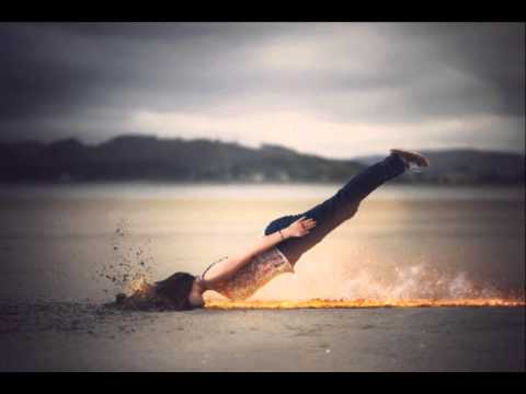 Krumelur - ICBM Airlines (Ryanosaurus Remix)