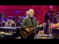 Jackson Browne sings “Desperados Under the Eaves” at Warren Zevon tribute