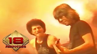 Download lagu God Bless - Bla Bla Bla   (Live Konser Malang 04 November 2005) mp3