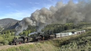 preview picture of video 'Argentina, La Trochita, double-headed steam train from Esquel'