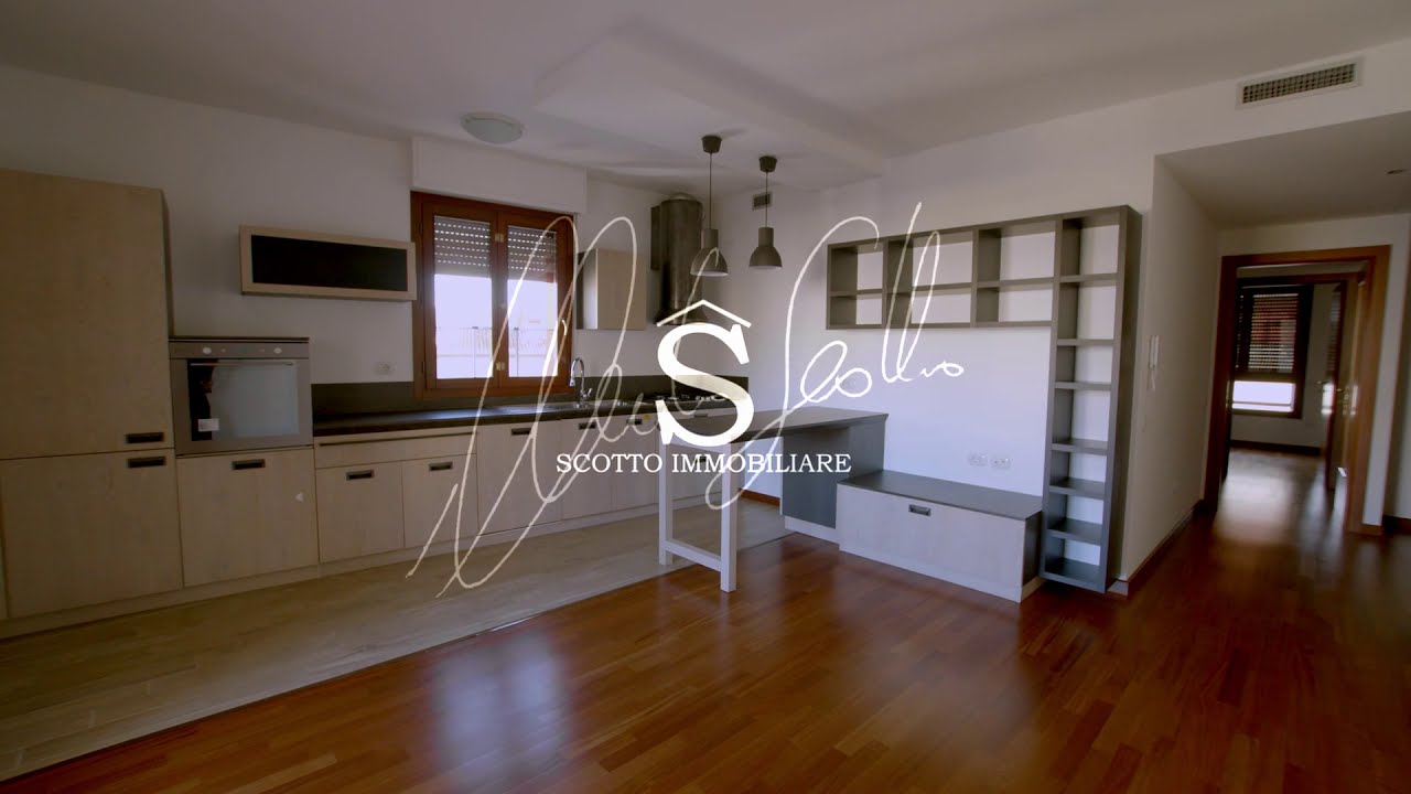 Watch Now Cagliari via della Pineta luminoso trilocale terrazzato Cagliari via della Pineta luminoso trilocale terrazzato