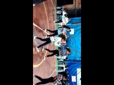 Raiane dançando música do Bruno mars