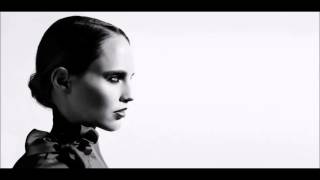 Anna Calvi - Sing To Me