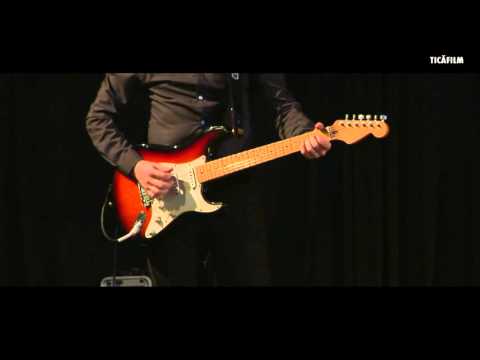 Apa-i schimbat-o in vin - Geneza