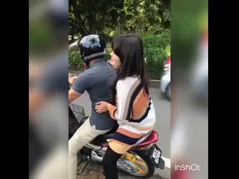 Viral Uqasha Senrose Naik Motor Rapat Rapat Dengan Jejaka Mana Kali Ni??