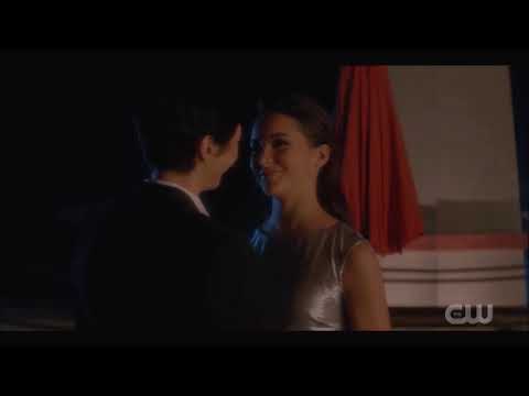 All Kisses: Bess & Lisbeth