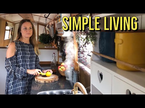 #118 Simple Living on a Narrowboat