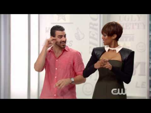 ANTM CYCLE 22 BTS: Model Interview - Nyle
