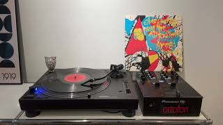 Elvis Costello &amp; The Attractions - Green Shirt