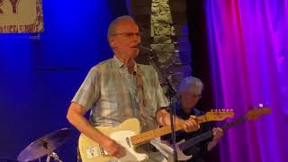 Paper Thin - John Hiatt with Sonny Landreth