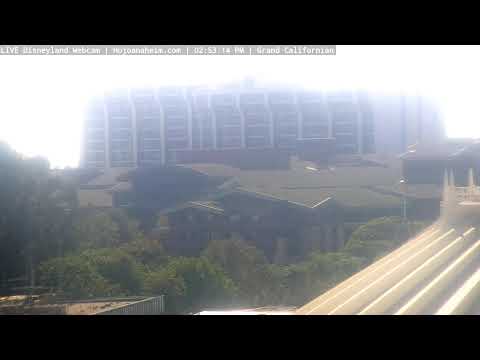 Live webcam of Disneyland Cam