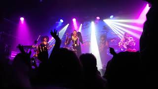 MUNA - Around you (Live)