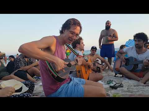 Erlend Øye & La Comitiva - "Waiting In Vain"/"Peng Pong" @Praia do Leme 15/12/2018