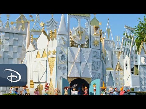 Set Sail on “it’s a small world” Virtual Boat Ride #DisneyMagicMoments