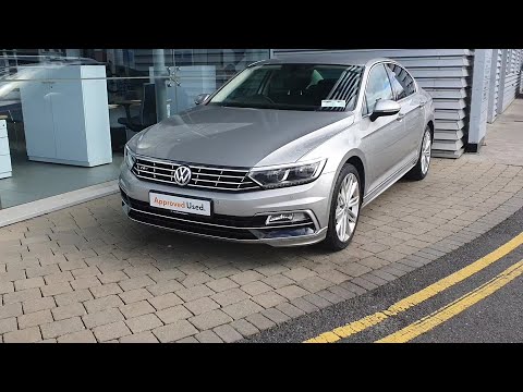 172LH300 - 2017 Volkswagen Passat HIGHLINE BE 2.0TDI M6F 22,400