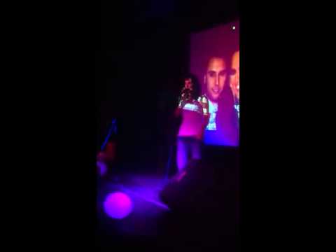 Sinem Kahveci "Melekler imza topluyor "