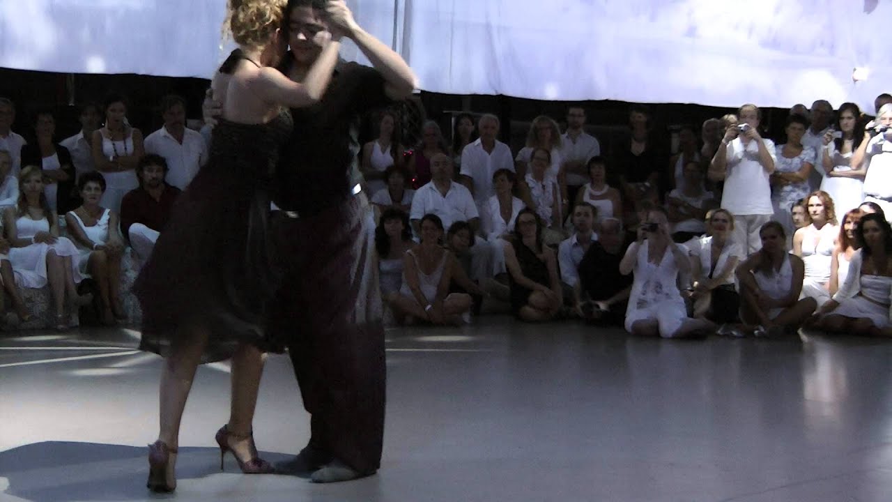 Danubiando 2012- Carlitos Espinoza and Noelia Hurtado - WALTZ