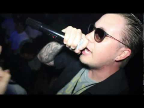 Tino Cochino Performing Live at King Tut