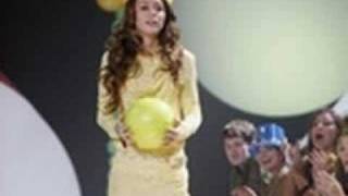 Miley Cyrus - Good &amp; Broken