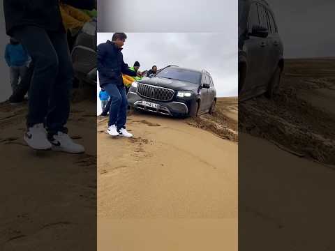Mercedes maybach S class offroading in dubai desert sand don't underestimate the Mercedes Benz power