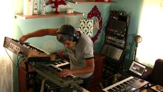 Greyhead - Bite - w/ Daft Punk's Thomas Bangalter analog synth session Moog SH101 TR808 303 Clone