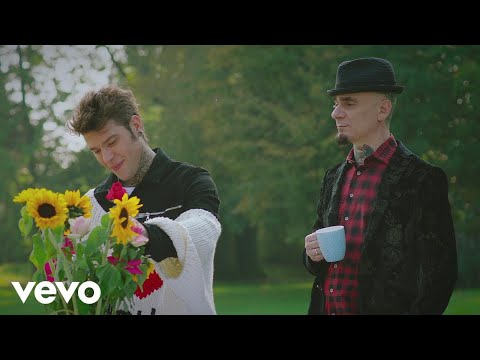 Video per il significato della canzone Sconosciuti da una vita di Fedez, J Ax