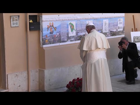 Palermo, il Papa a Brancaccio sul luogo dell'omicidio di don Puglisi