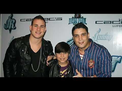 Junior Feat Los Cadillacs - Esta Noche