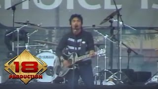 Download lagu ST 12 - Ruang Hidup (Live Konser Samarinda 02 Maret 2008) mp3